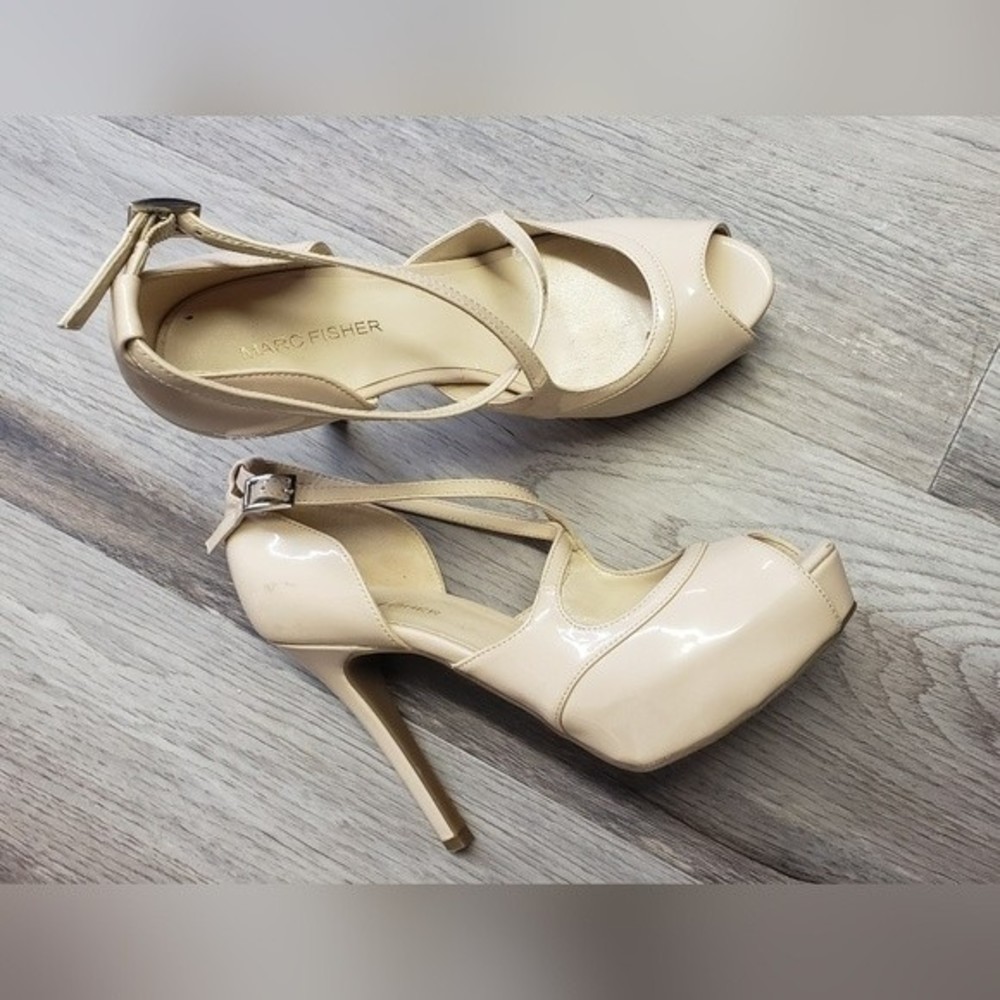 Marc Fisher Nude Peep Toe Heels - Picture 3 of 8